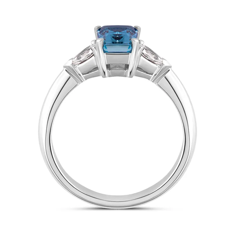 18ct White Gold Aquamarine Diamond Three Stone Ring