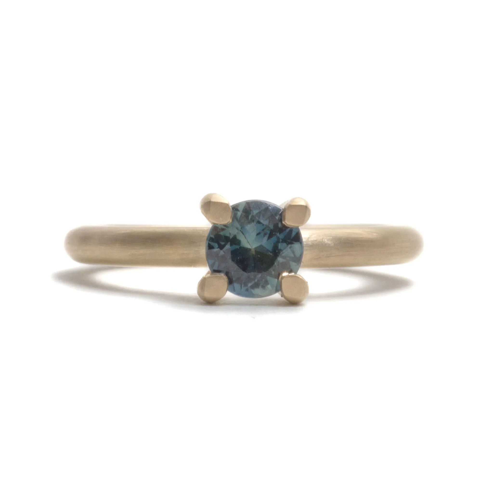 Brilliant Petite Sapphire Solitaire Ring Pieces of Eight