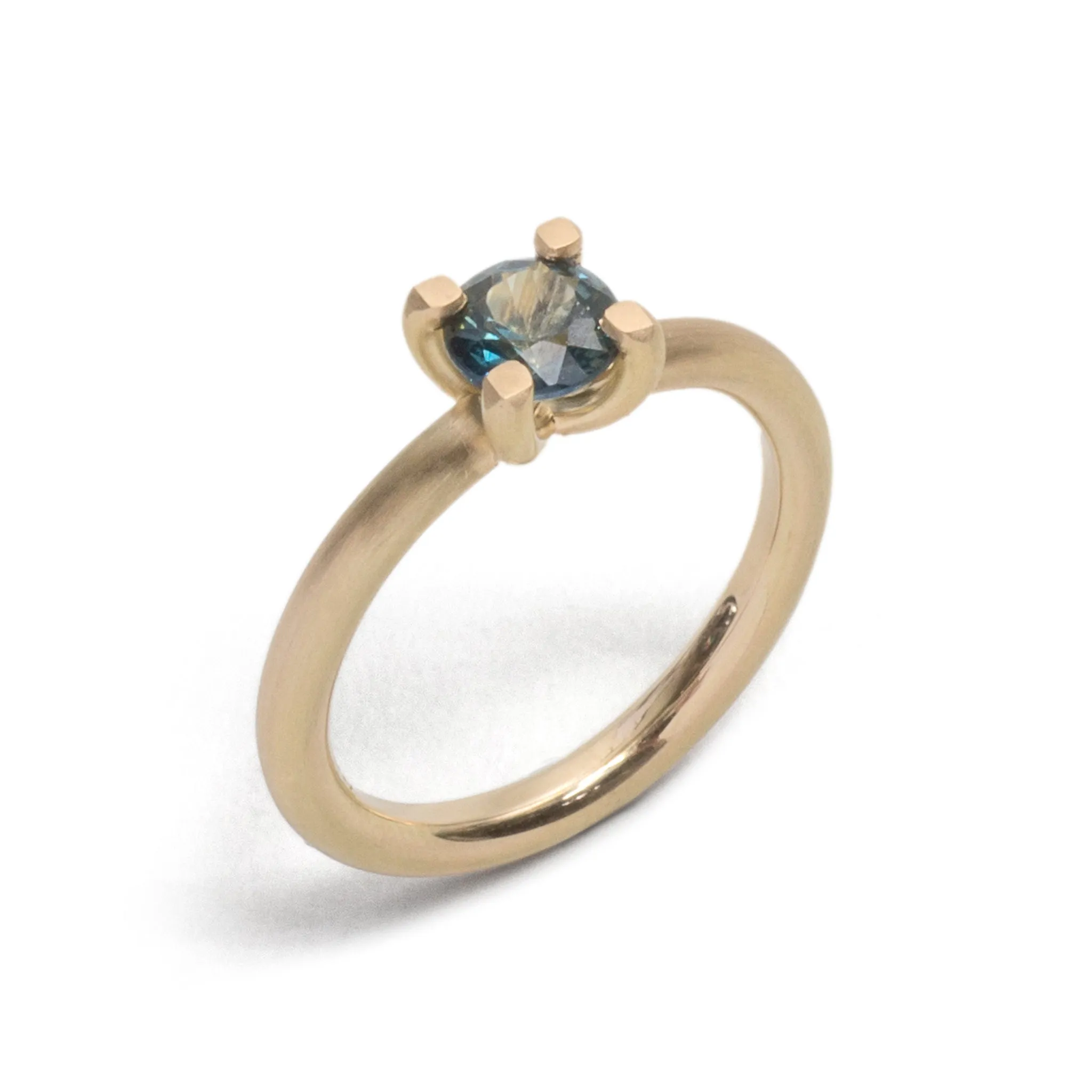 Brilliant Petite Sapphire Solitaire Ring Pieces of Eight