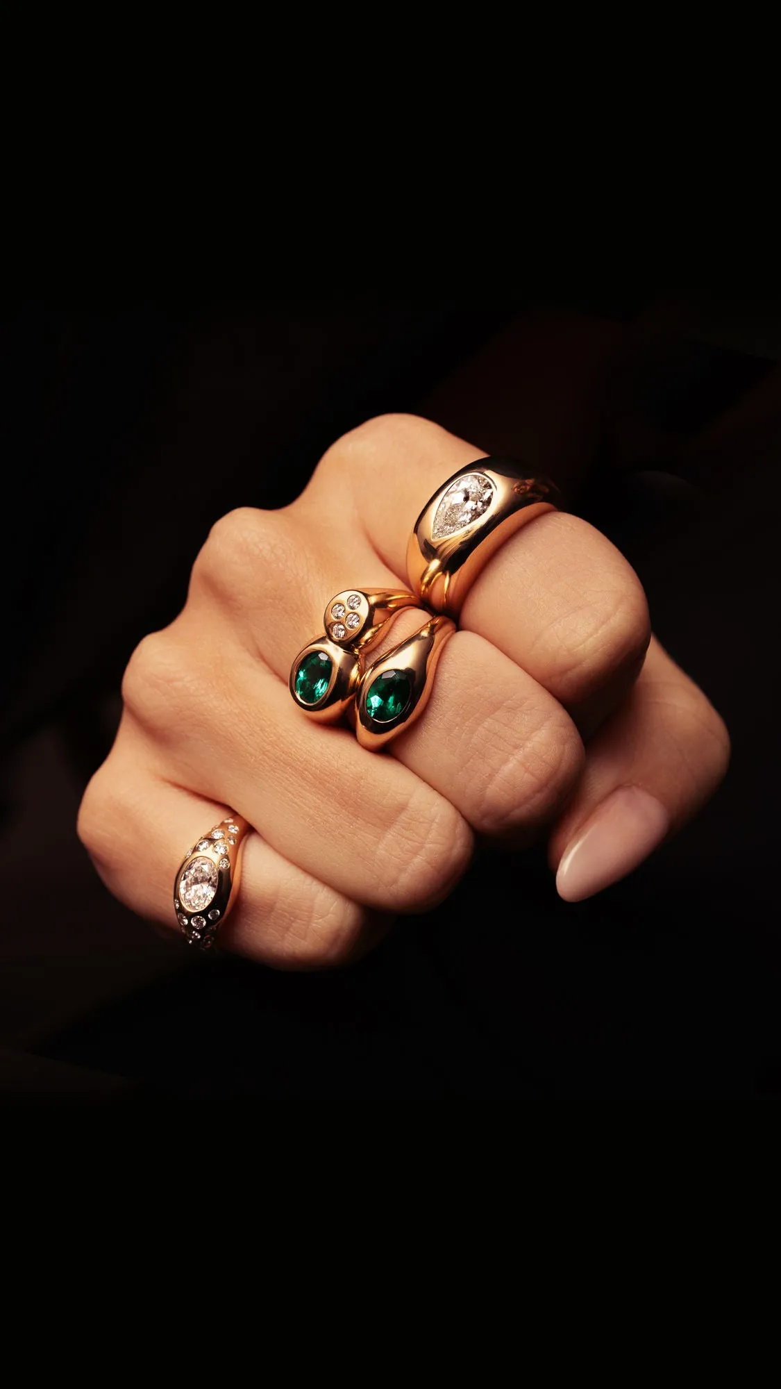 Curve Scattered Signet 18K Rosegold Ring w. Diamonds