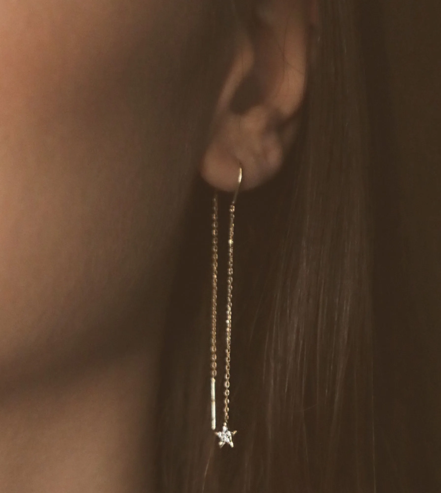 Dangling Star 18K Rose Gold Earring w. Diamond