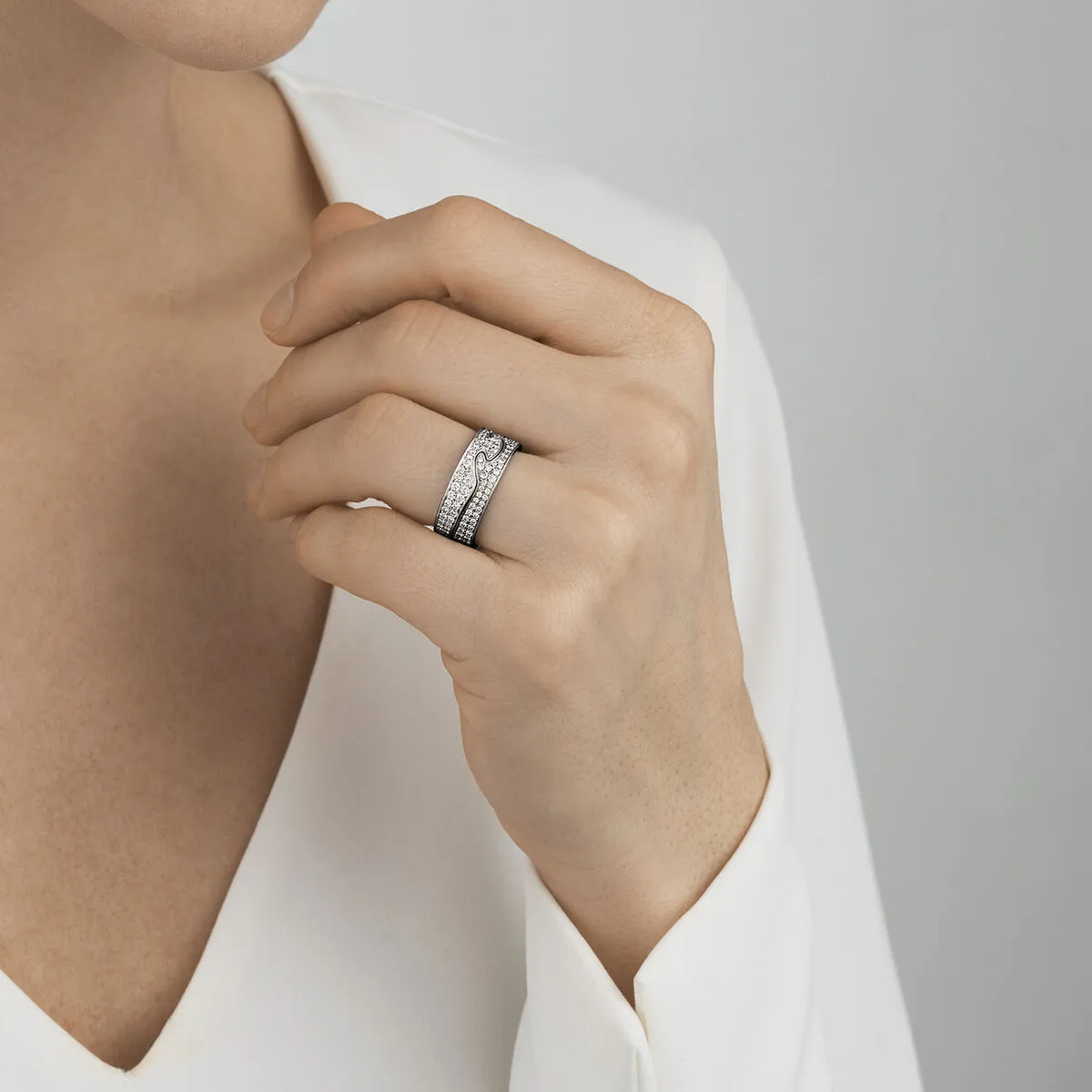 Fusion Pavé End 18K White Gold Rings w. Diamonds