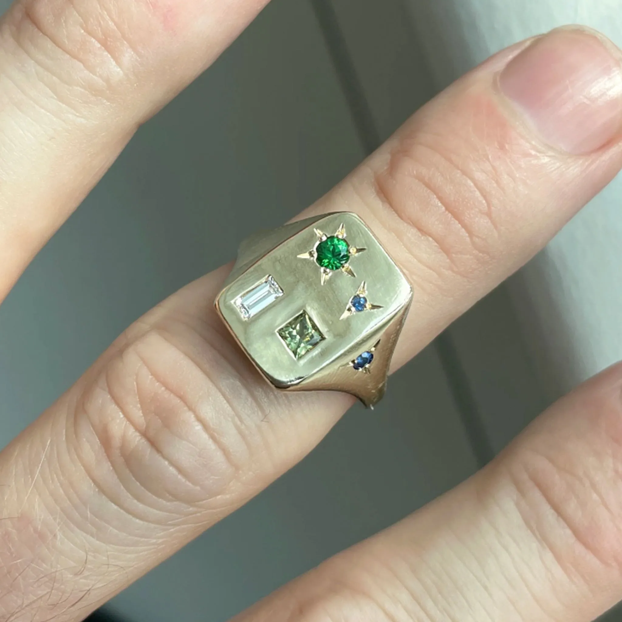 Geometric Ring Pieces of Eight