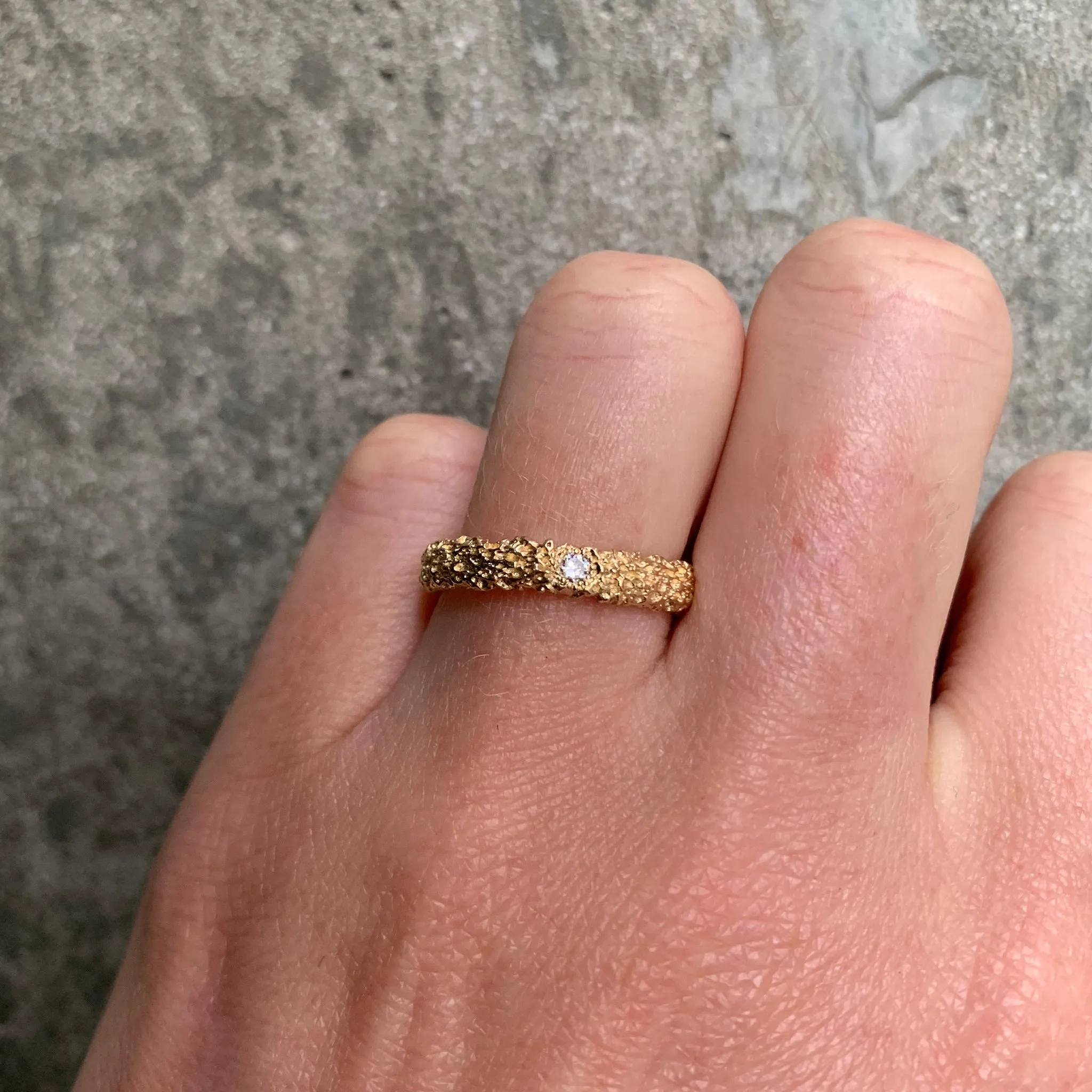 Graceful Inner Islands Ring Pieces of Eight