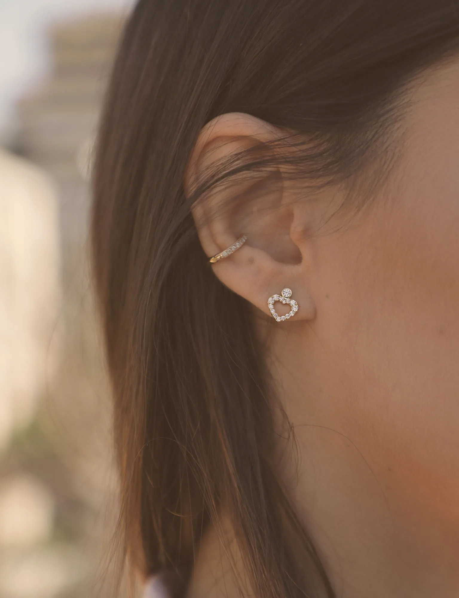 Heart Dot 18K Gold Stud w. Diamonds