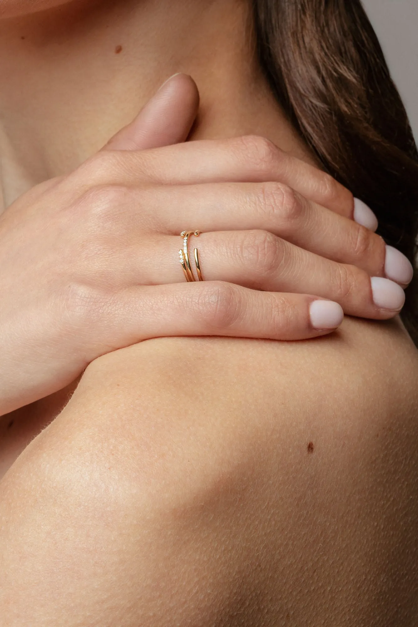 Line Open 18K Rose Gold Ring w. Lab-Grown Diamond