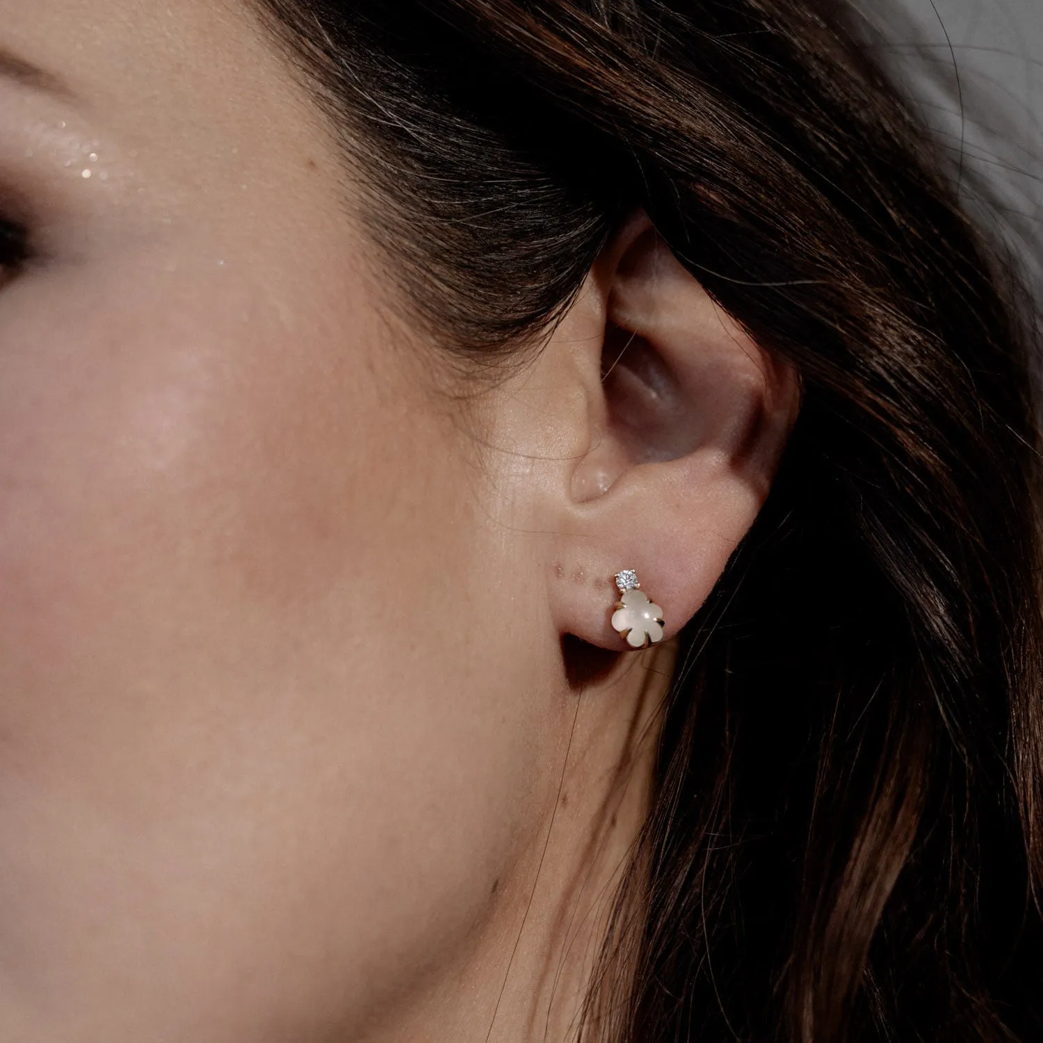 Mid Cloud 18K Rosegold Studs w. Milkey Quartz & Diamonds