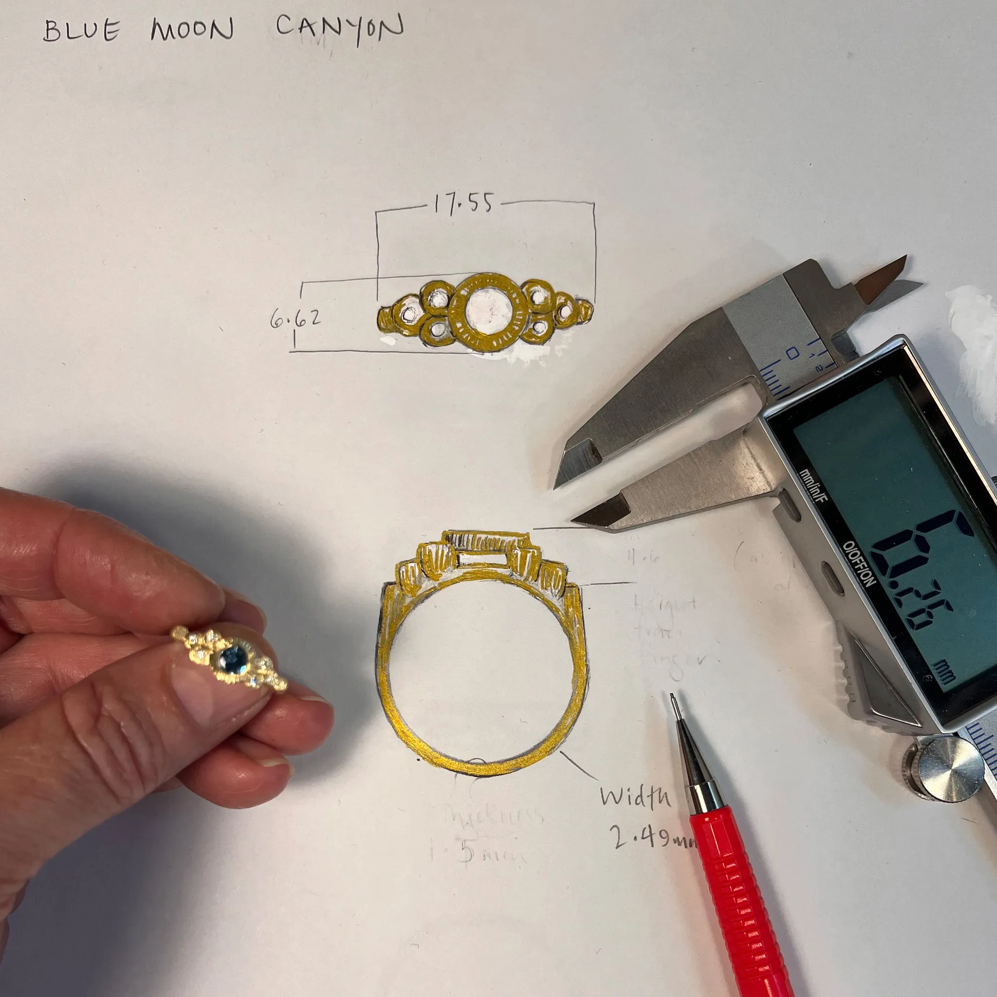 Moon Canyon Ring Pieces of Eight