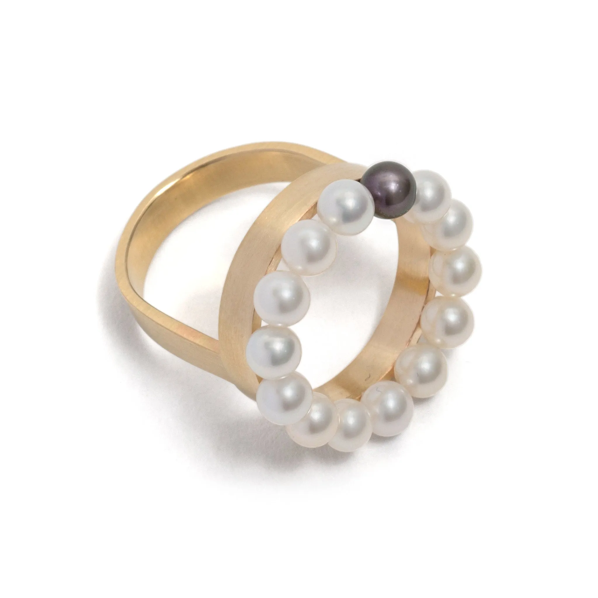Pearl Circle Ring Pieces of Eight