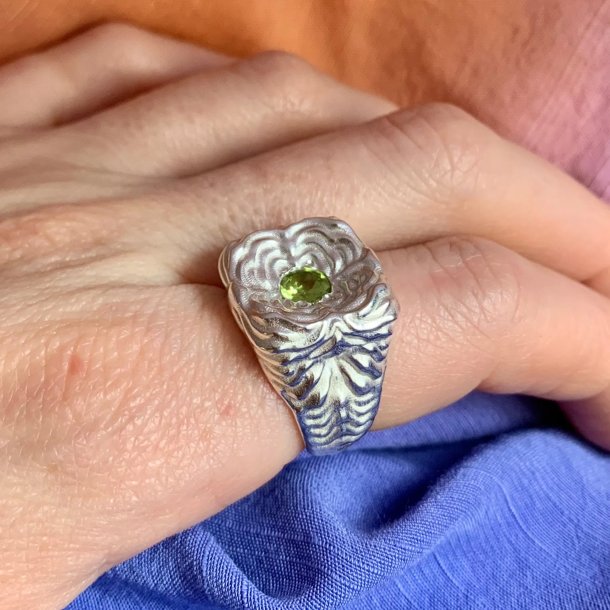 Peridot Crease Ring Pieces of Eight