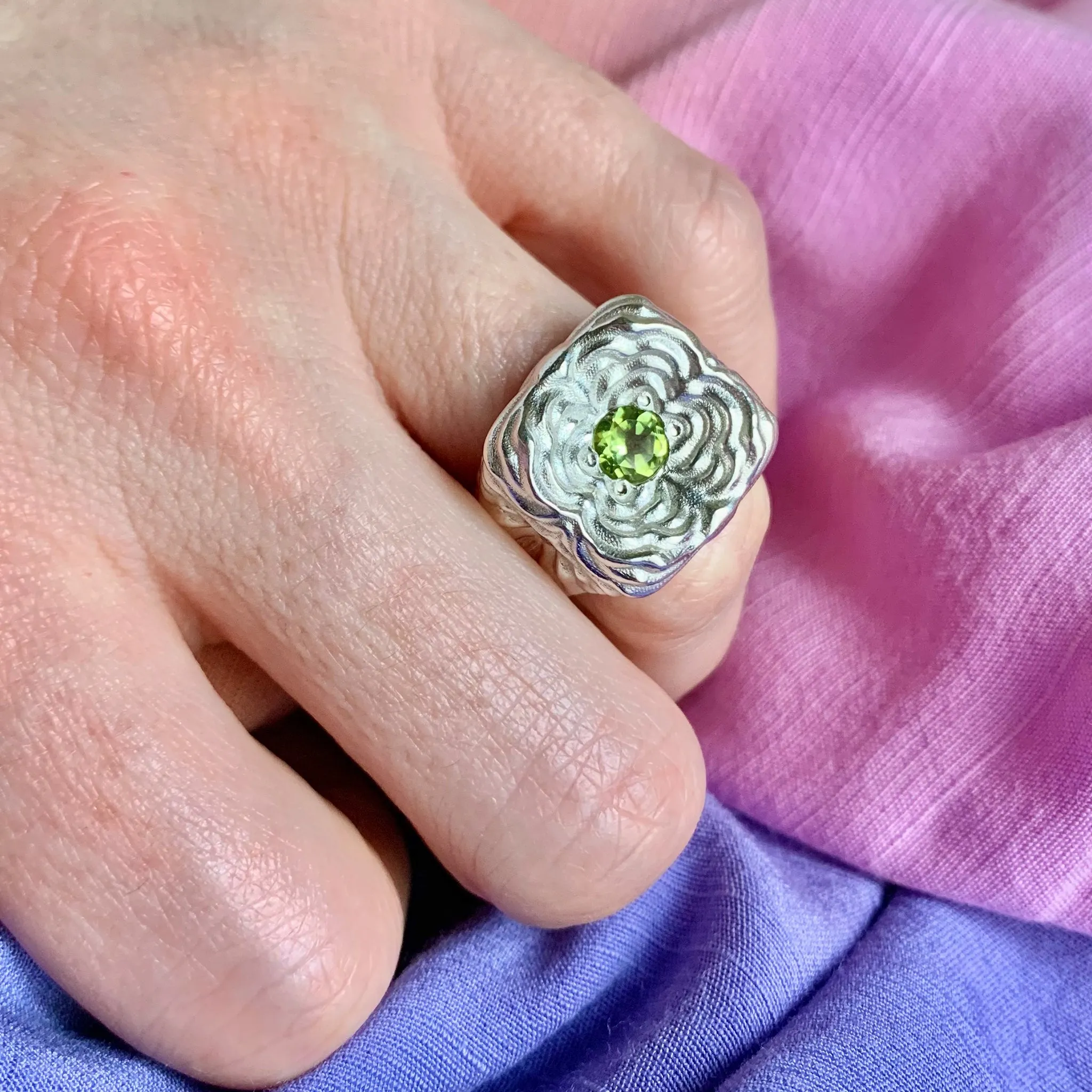 Peridot Crease Ring Pieces of Eight
