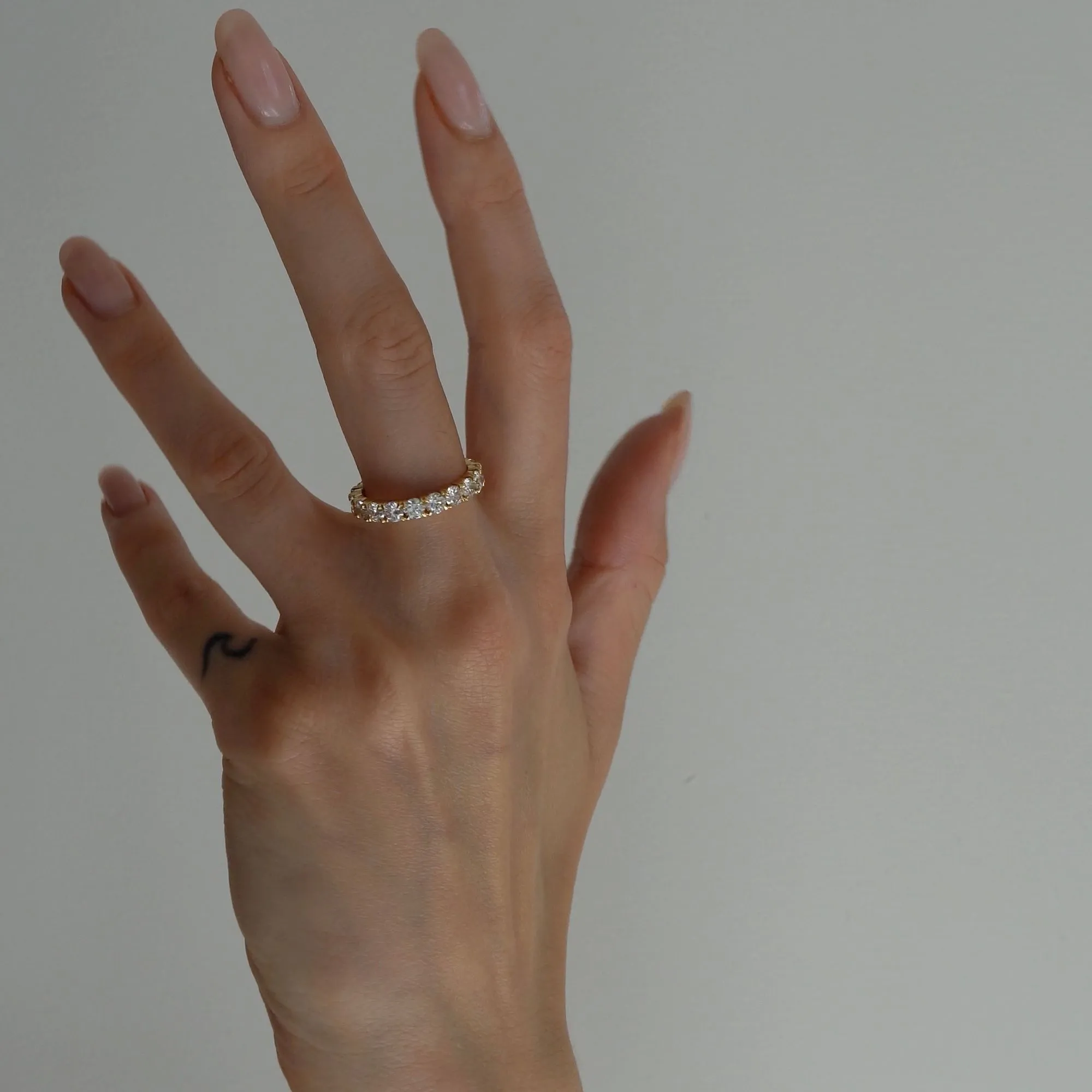 Reflection Luxury Eternity 18K Whitegold Ring w. Lab-Grown Diamonds