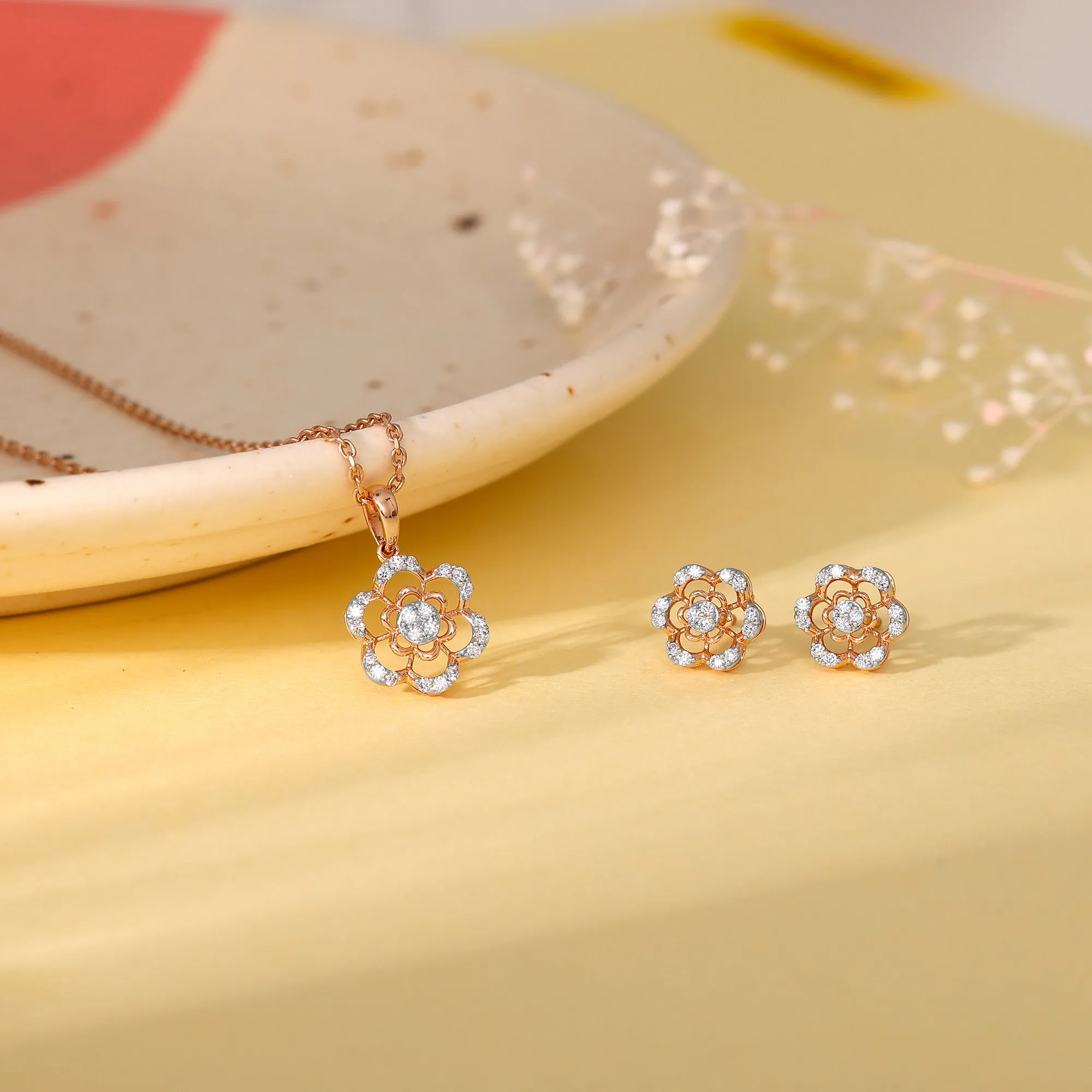 Rose Gold Stately Diamond Set Giva