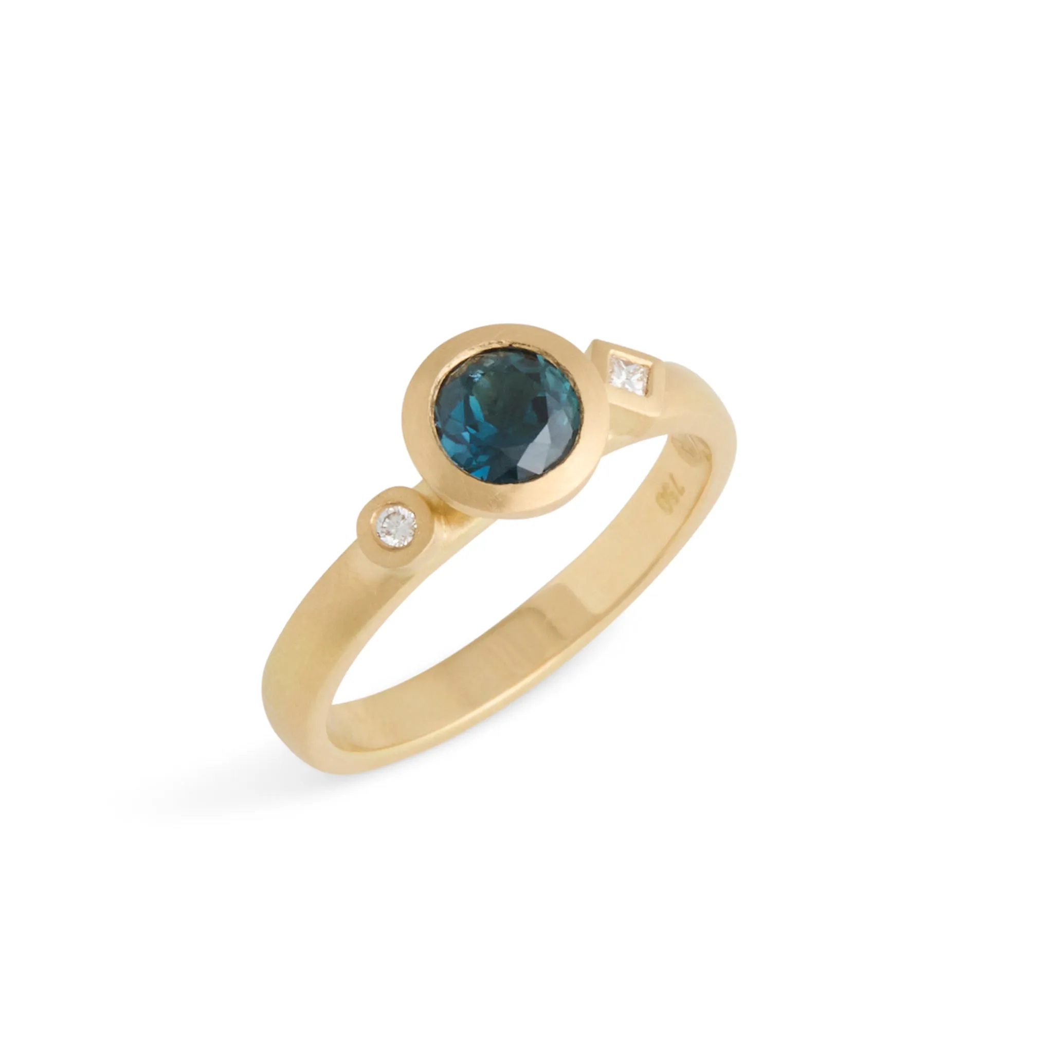 Satellite Ring Pieces of Eight