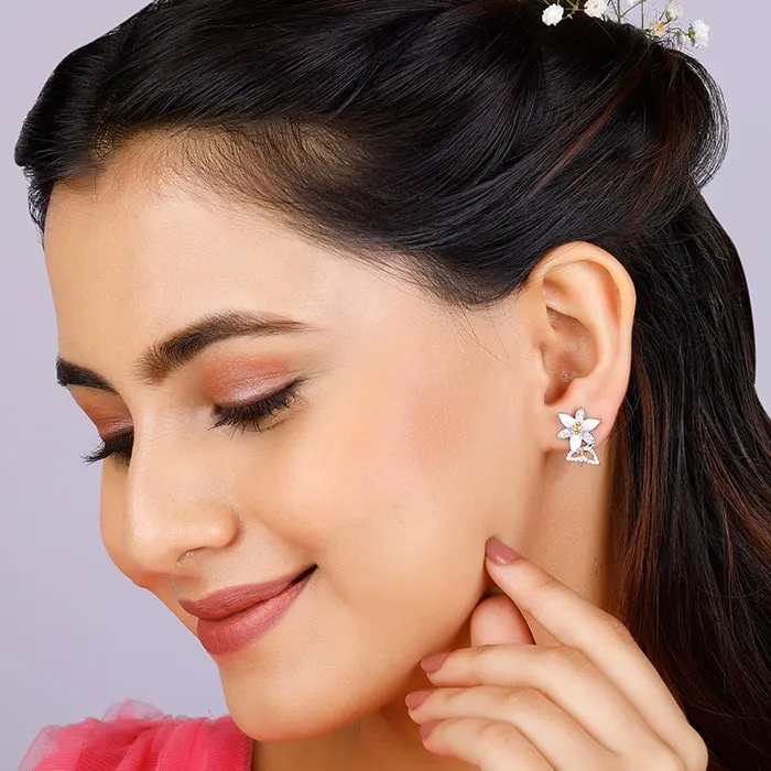 Silver One in a Trillium Earrings Giva