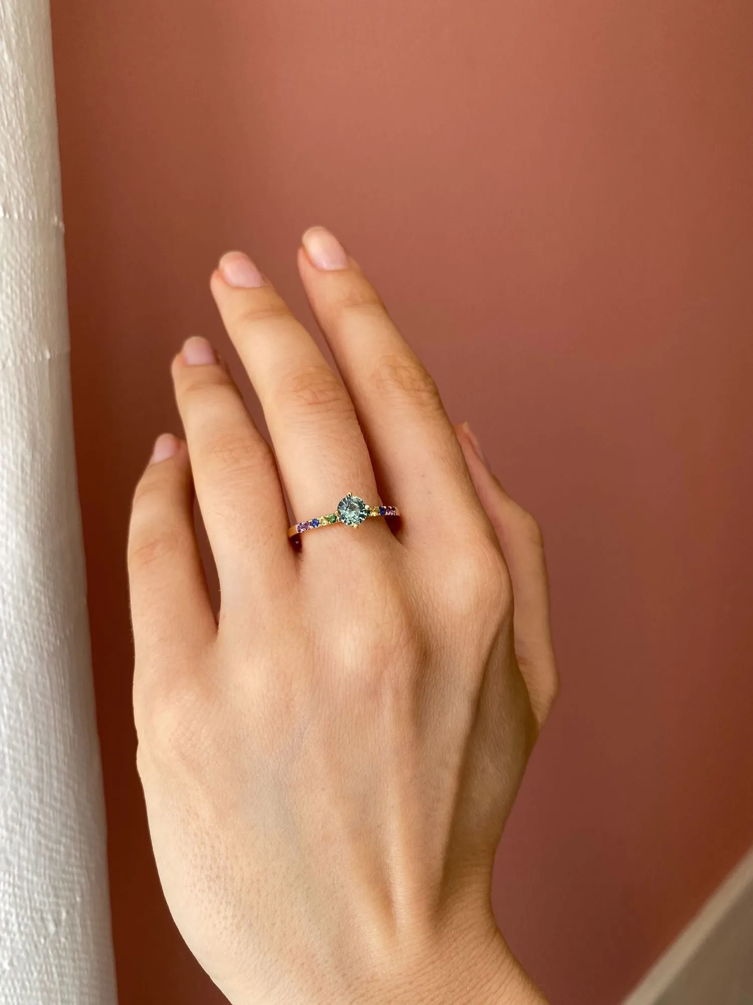 SOLD OUT Monara Kola 18K Gold Ring w. Sapphires & Tsavorite