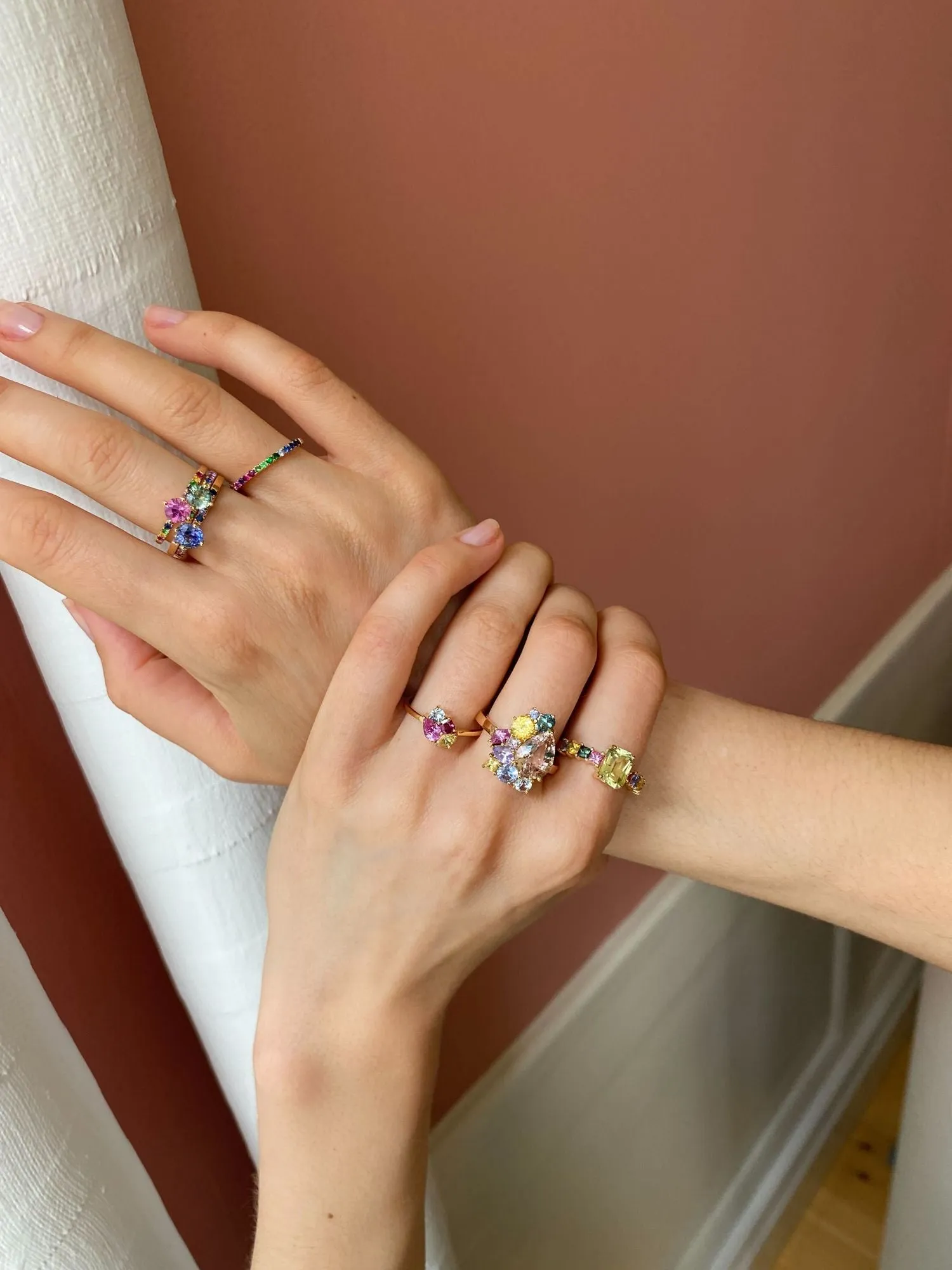 SOLD OUT Monara Kola 18K Gold Ring w. Sapphires & Tsavorite