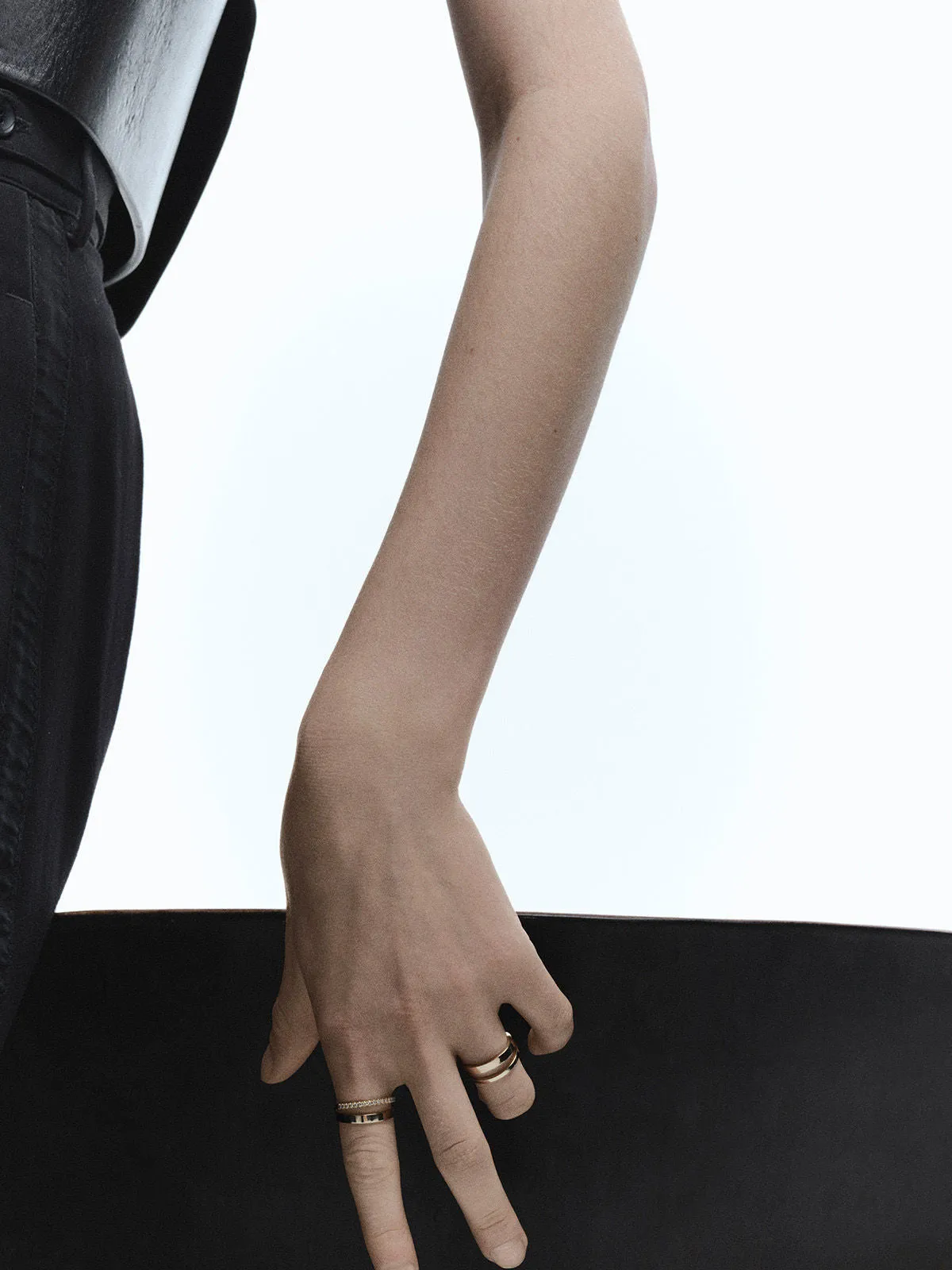 Stacking 1.5 14K Gold, Whitegold or Rosegold Ring