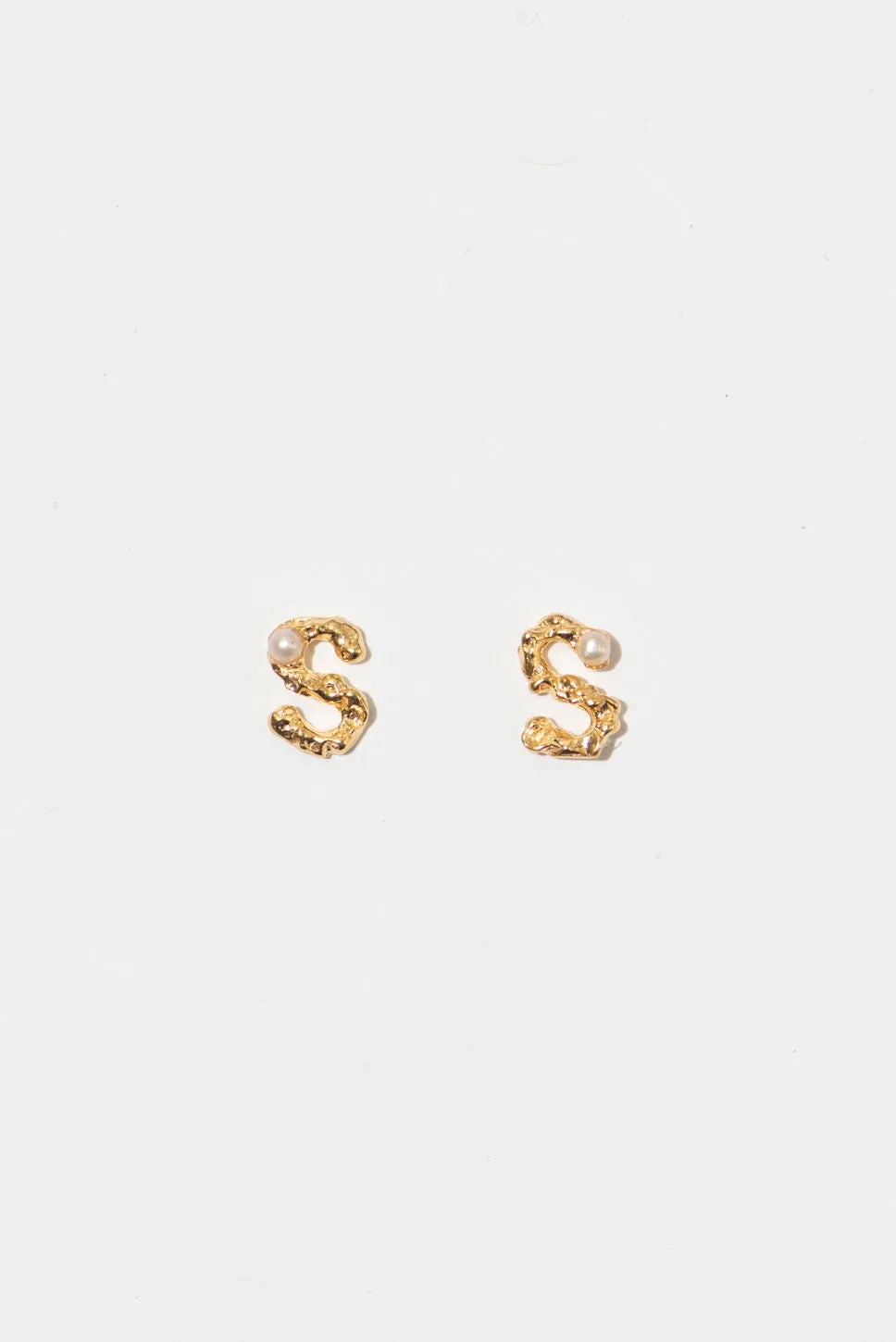 The Letter 18K Gold Plated Studs w. Pearl