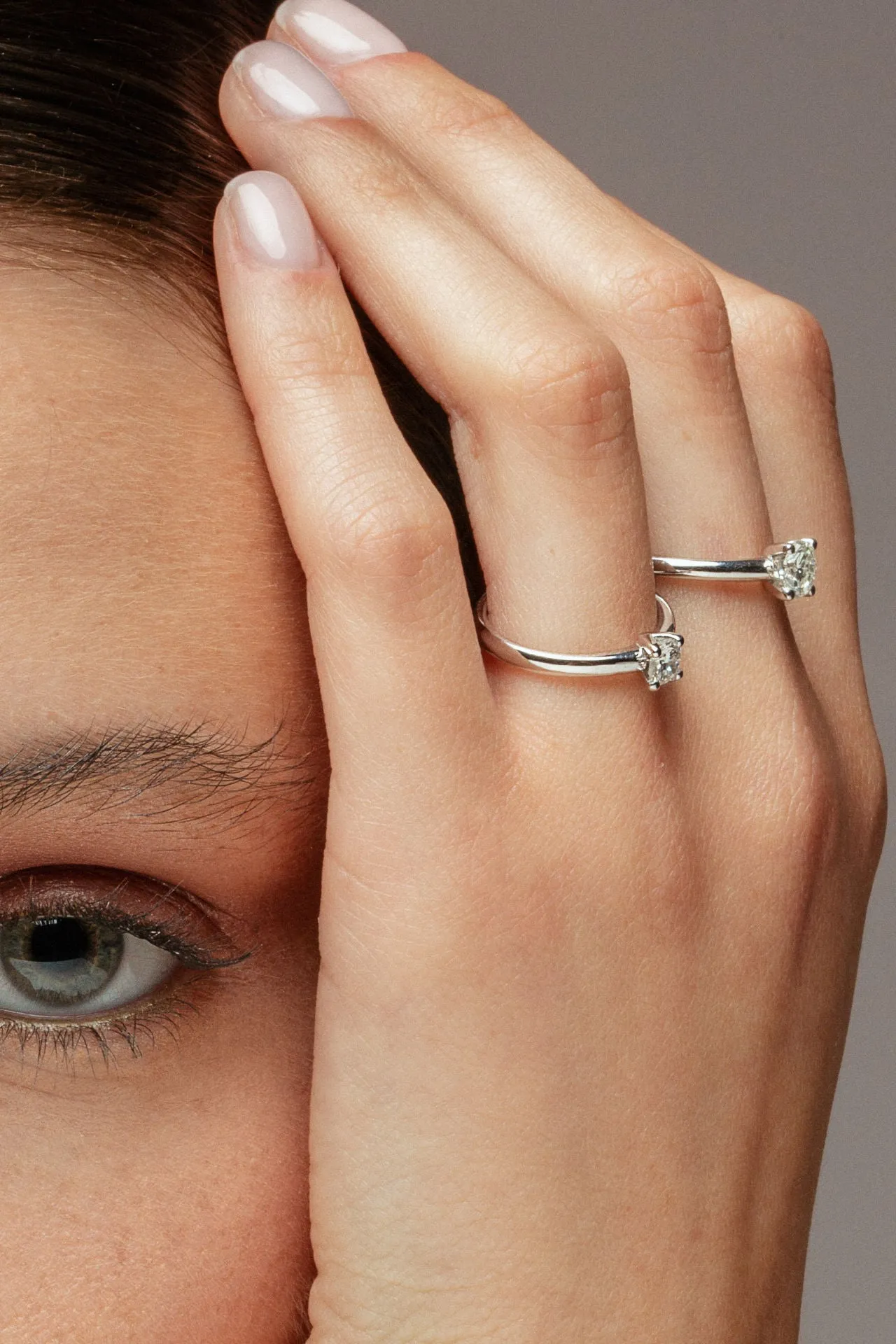 The Only One 1ct 18K Gold Ring w. Lab-Grown Diamond