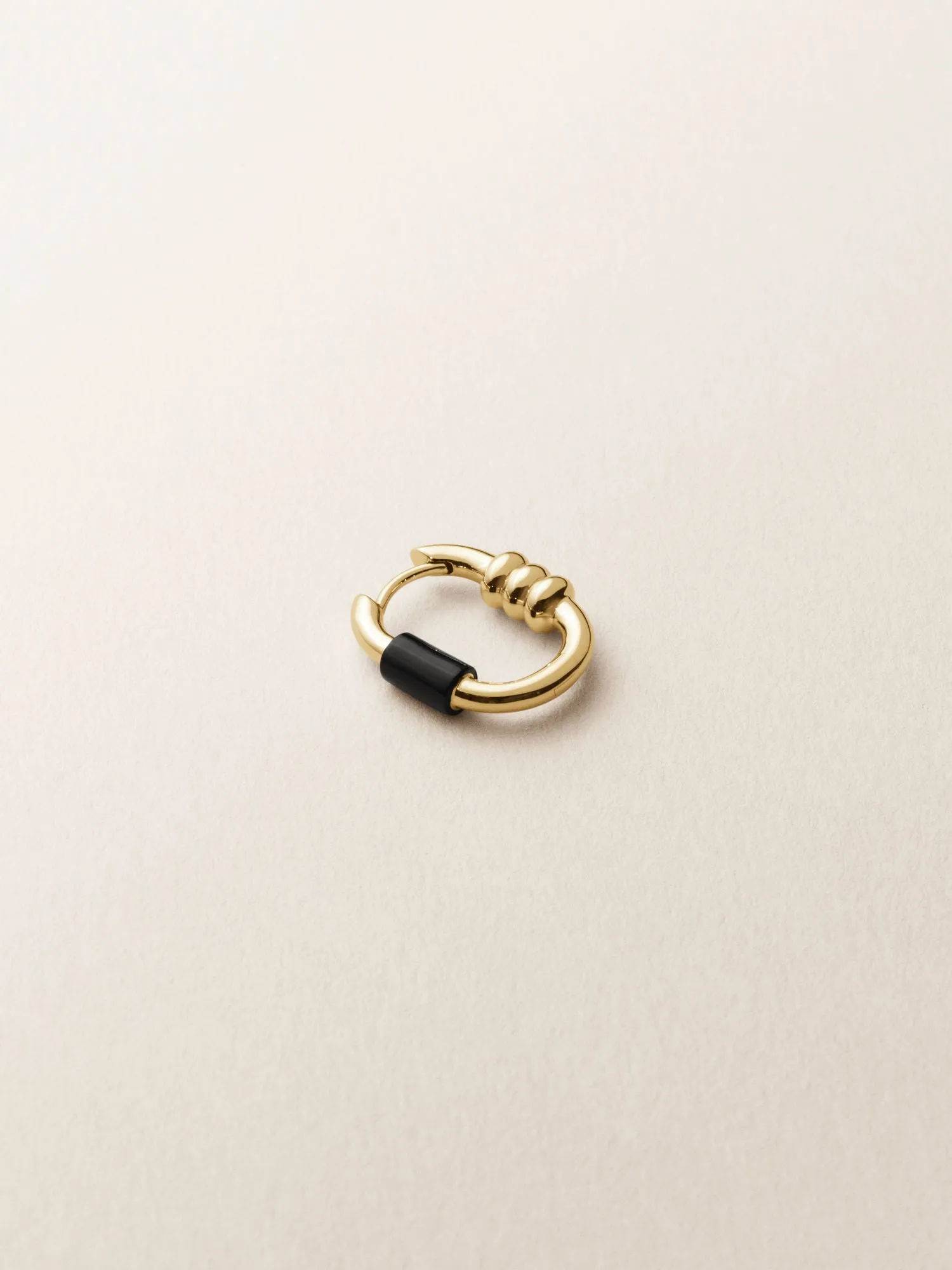 Vertigo 12 Black 14K Gold Earring