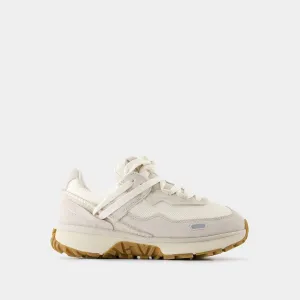 W Retrofi Low Sneakers - UGG - Leather - Beige