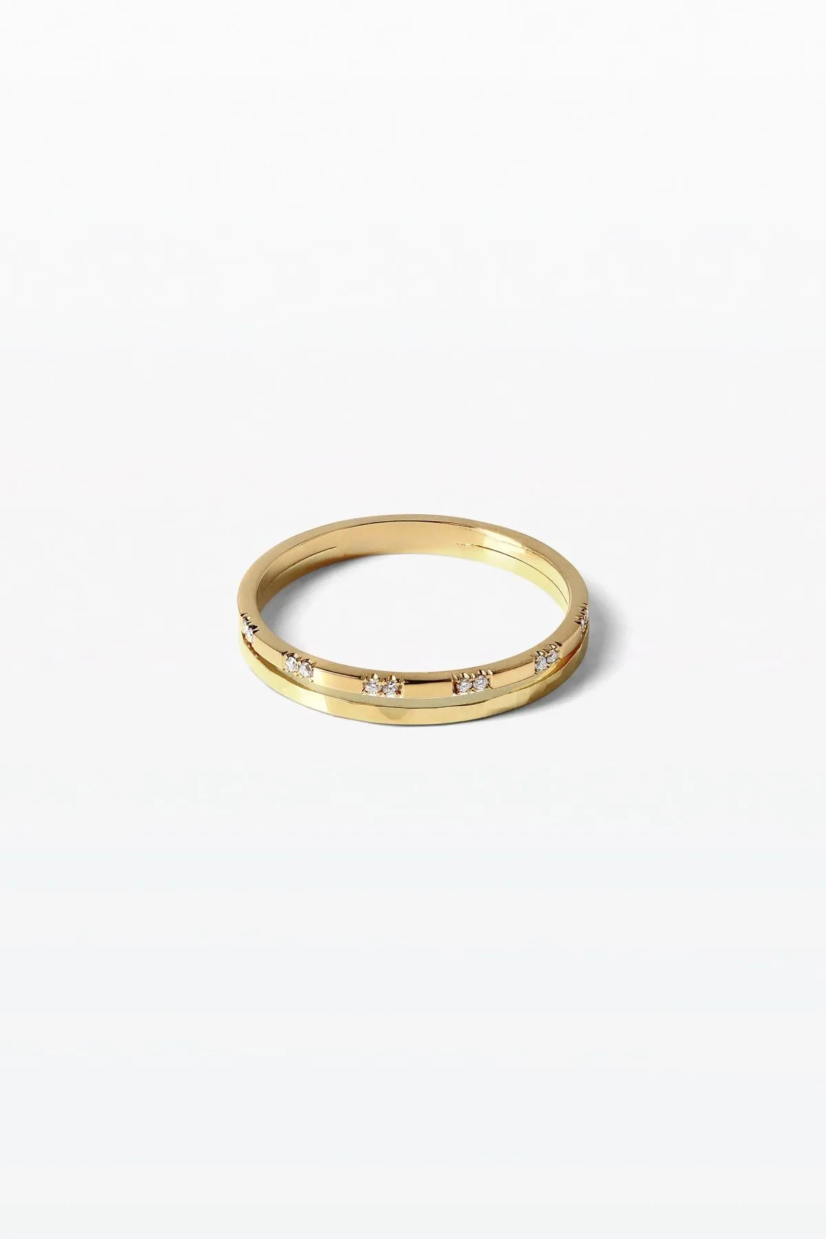 Wedding 02 18K Gold Ring w. Diamond